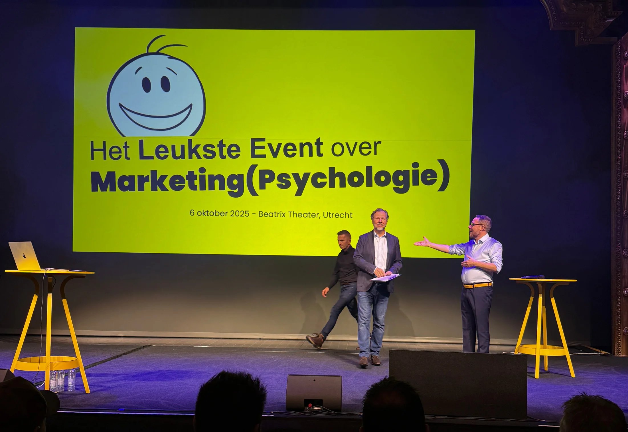 Ben Tiggelaar op het podium bij Het Leukste Event over Marketing Psychologie