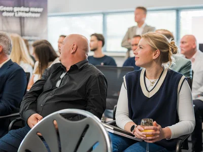 Anouk doet de marketing van Liftintermediair