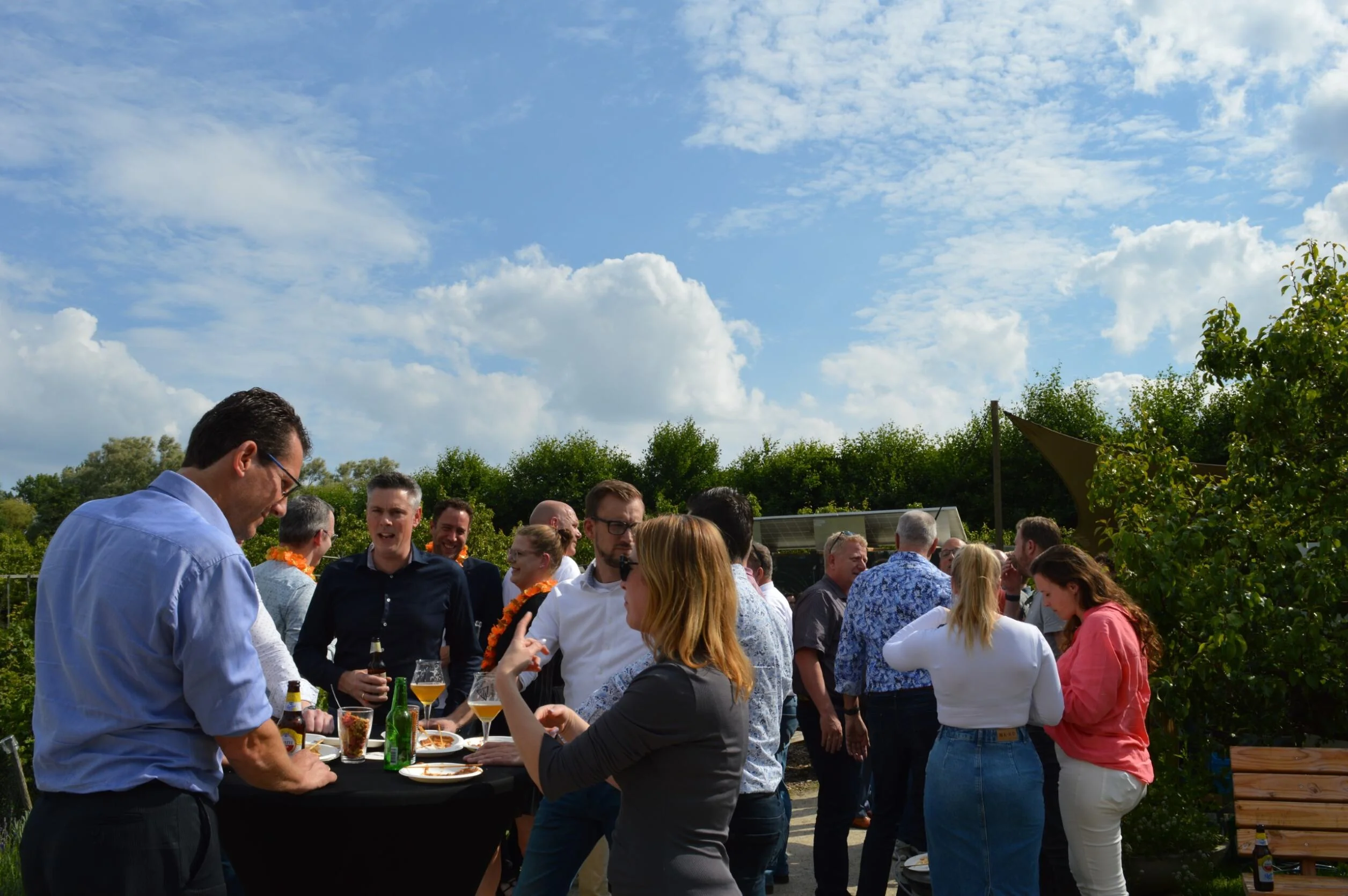 Gezellig netwerken tijdens de klantborrel van Altijd Bekend