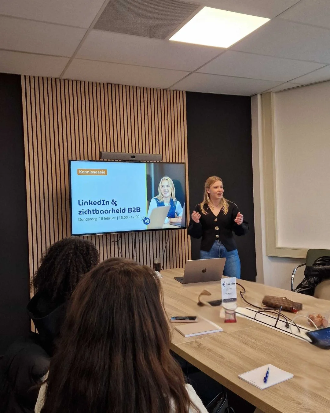 Anouk-geeft-kennissessie-LinkedIn