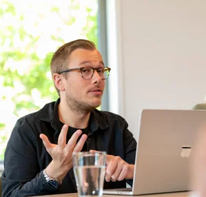 Jorin vertelt in kennissessie over GEO en SEO